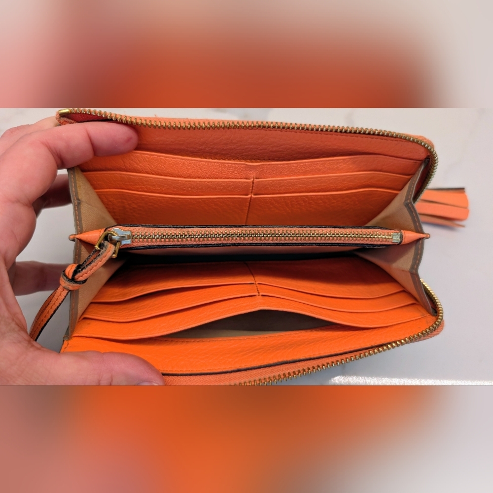 Chloé Gray Leather Wallet - Picture 6 of 8